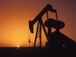Казахстан в 2016 году нарастил добычу нефти на 2,4 процента