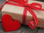 Что подарить в День всех влюбленных: 10 самых оригинальных и недорогих сюрпризов